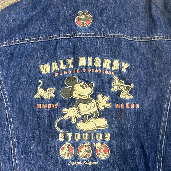 The Disney store Denim Jacket with Embroidery sz medium great condition Vintage - Picture 10 of 13
